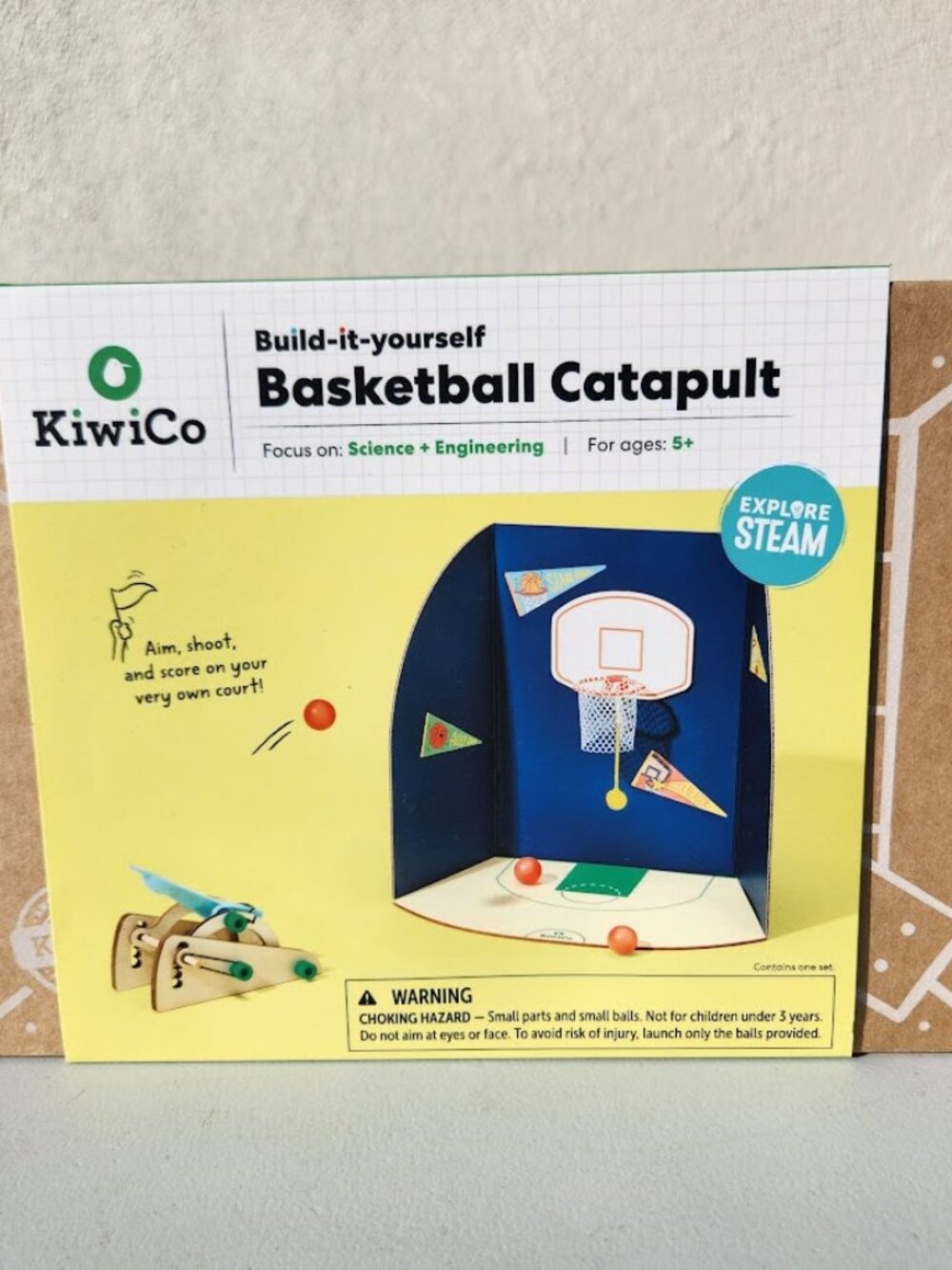 NEW KiwiCo. Kiwi Co. Basketball Catapult Arcade Toy Game Machine Physics Science